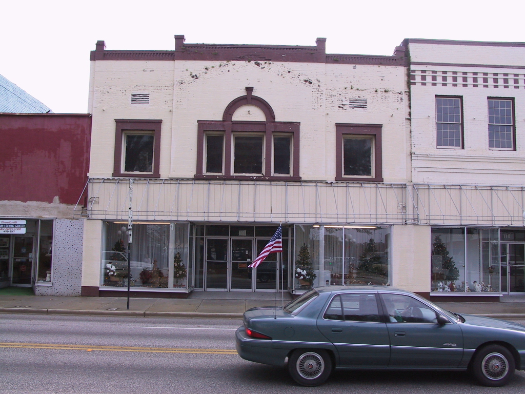 Before view of facade in downtown Bennettsville