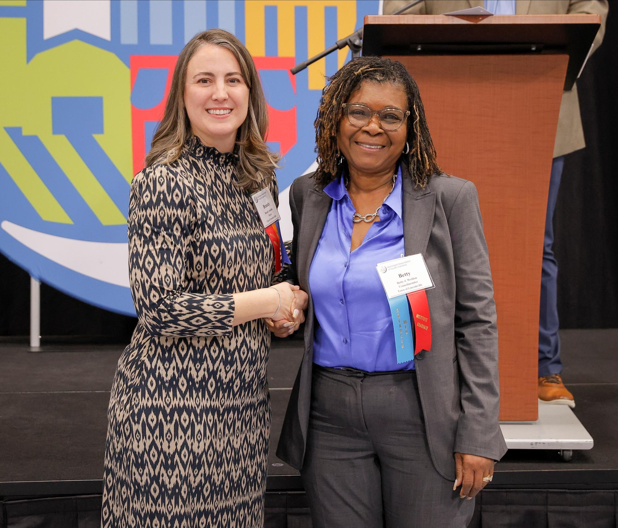 Councilmember Betty J. Weldon and Mayor Brandy Amidon, Municipal Association President