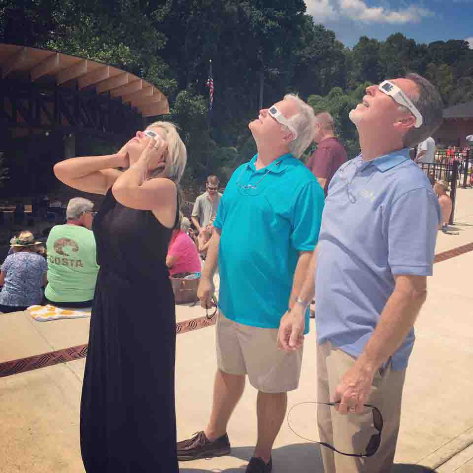 Lexington councilmembers and mayor view the eclipse